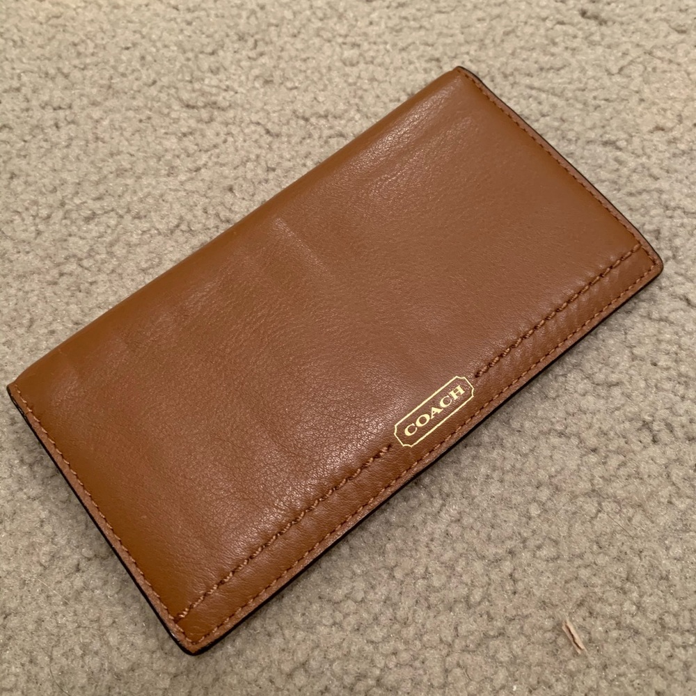 Coach checkbook